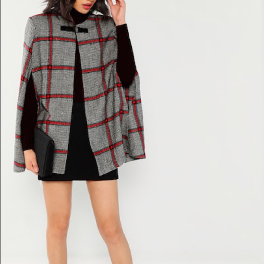 🔥BRAND NEW Plaid Poncho🔥